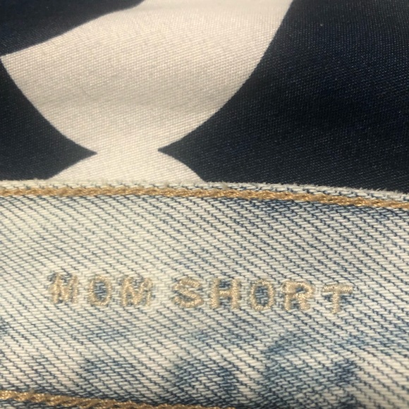 Women’s American Eagle mom shorts size 8. - Picture 4 of 5